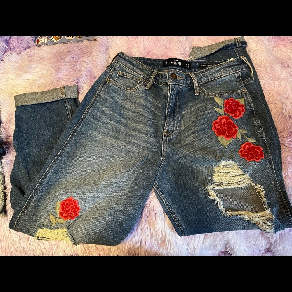 Hollister nwt ripped floral straight leg jeans